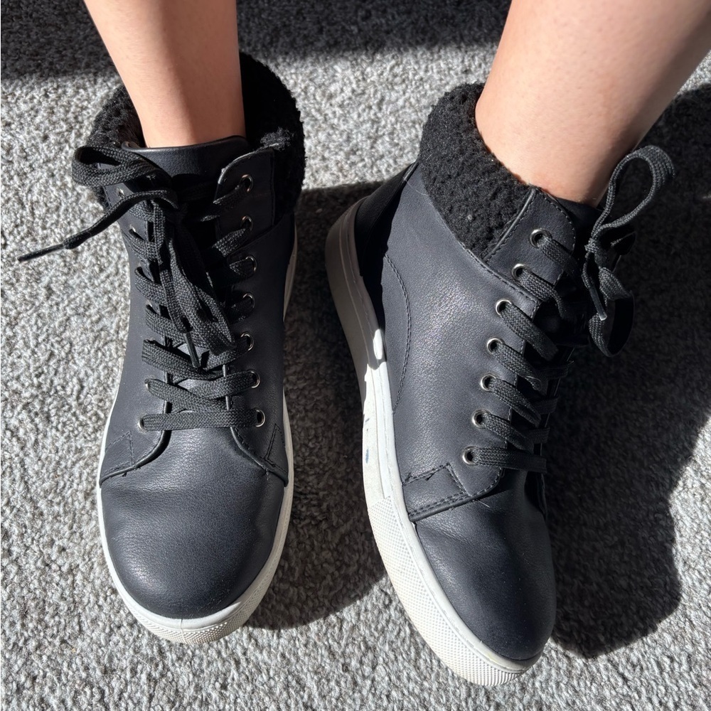 Grunge Faux Leather Black High Top Emo Sneakers with Faux Fur trim - Size 8